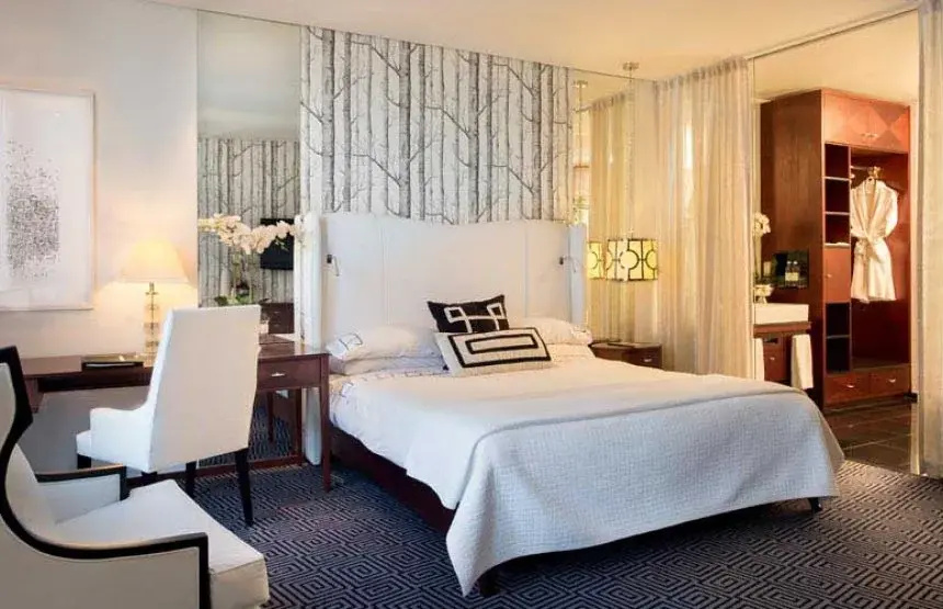 Executive Double room with balcony (full double bed)