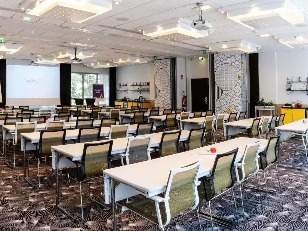Novotel Paris Centre Gare Montparnasse 20