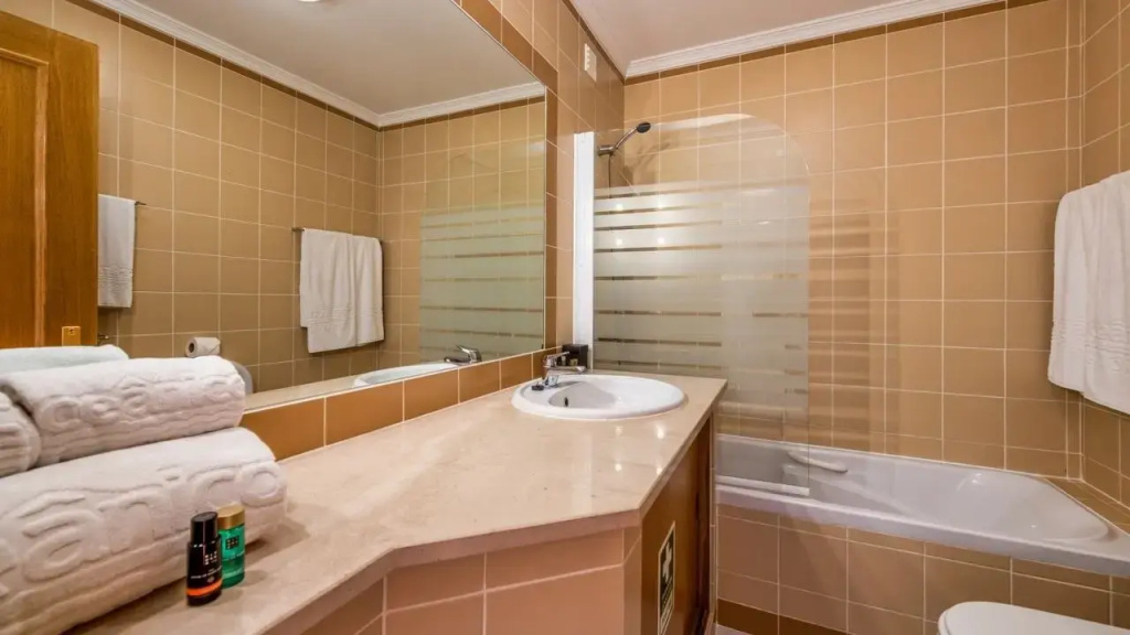 Jardim Da Meia Praia Hotel - Chambres