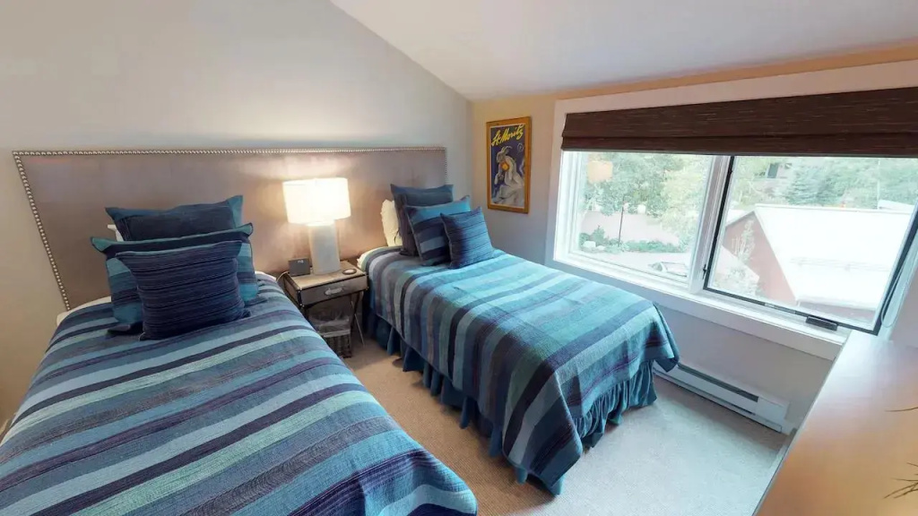 3 Bedrooms Platinum Loft Condominium