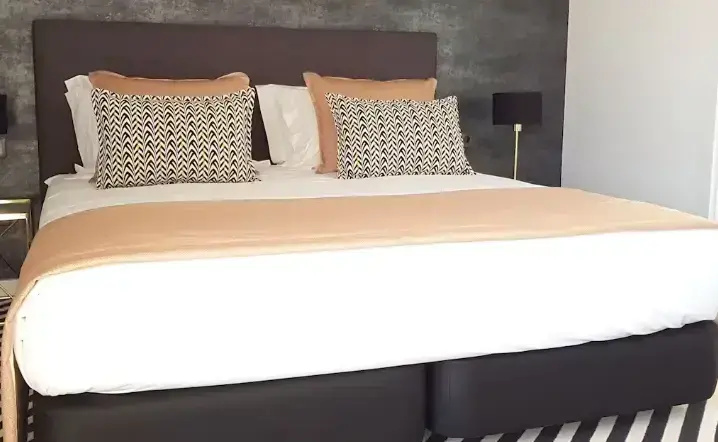 Premium Double room (full double bed)