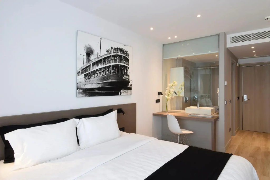 Double room with sea view (twin beds)