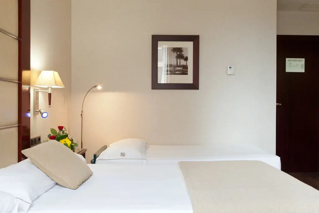 Valencia Center Hotel - Chambres