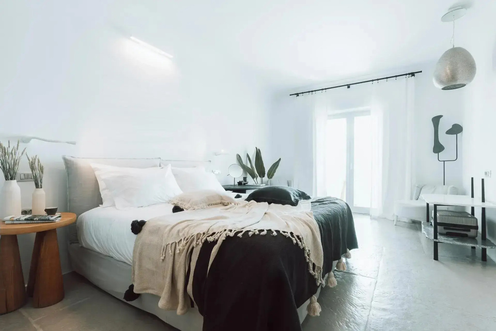 Mykonos Ammos Hotel Room Type - Standard Double room (full double bed)