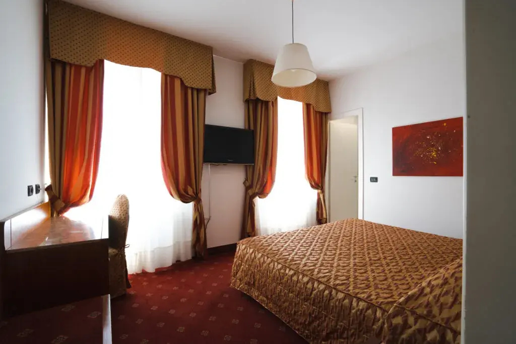 Rechigi Park Hotel - Chambres