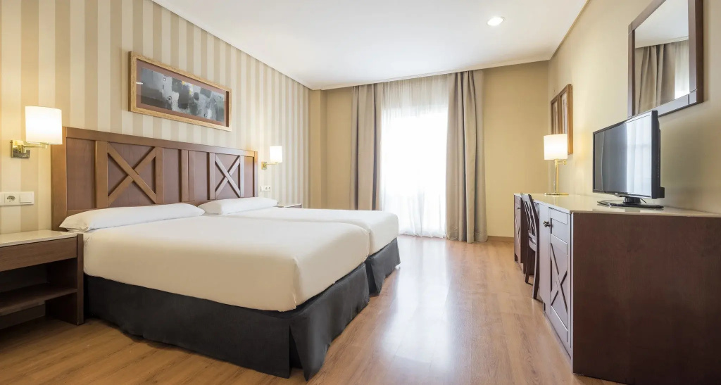 Ilunion Alcora Sevilla Hotel - Chambres