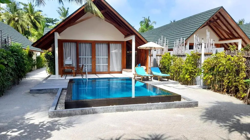 Furaveri Island Resort & Spa