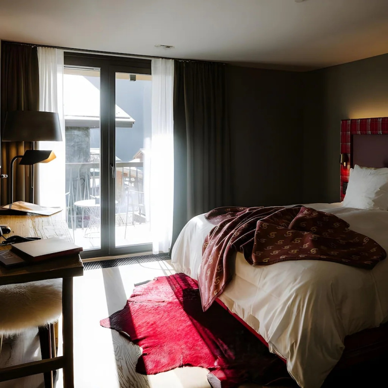 Cosy Double room with Eiger view (full double bed)