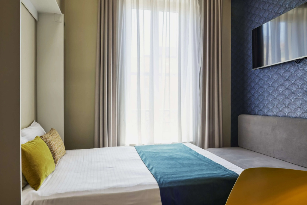 Duplex Double room (full double bed)