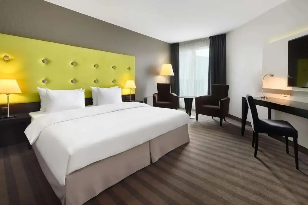 Premium Double room (full double bed)