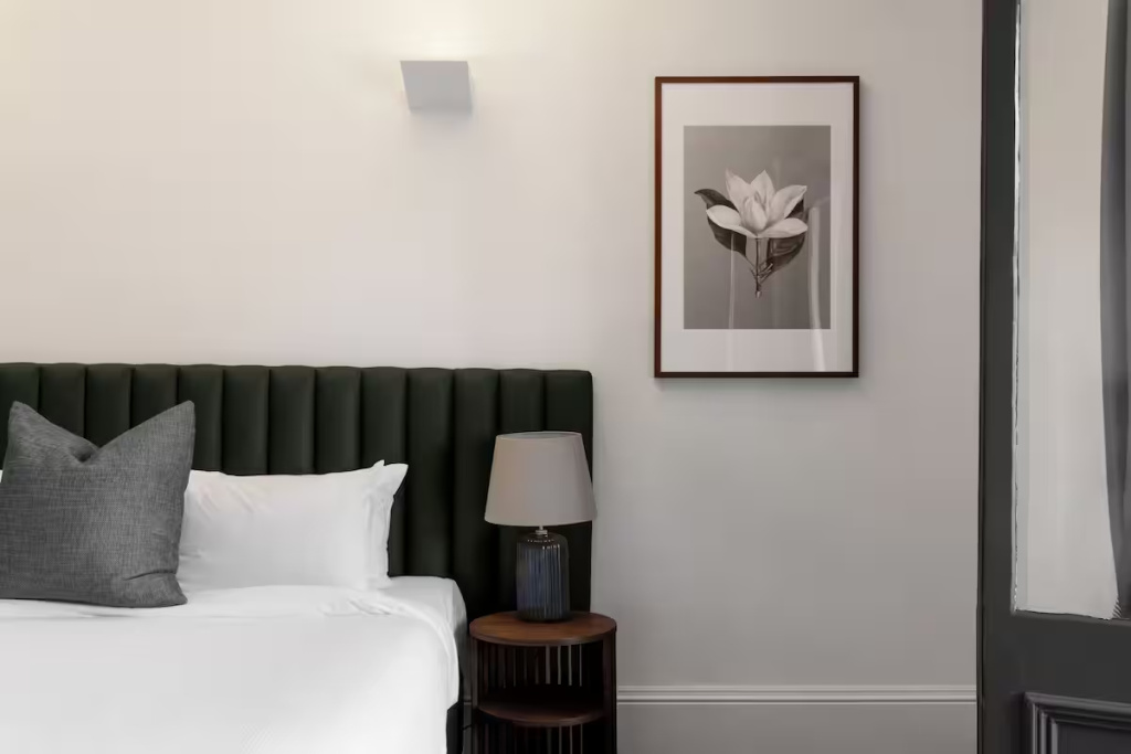 Premium Double room (full double bed)