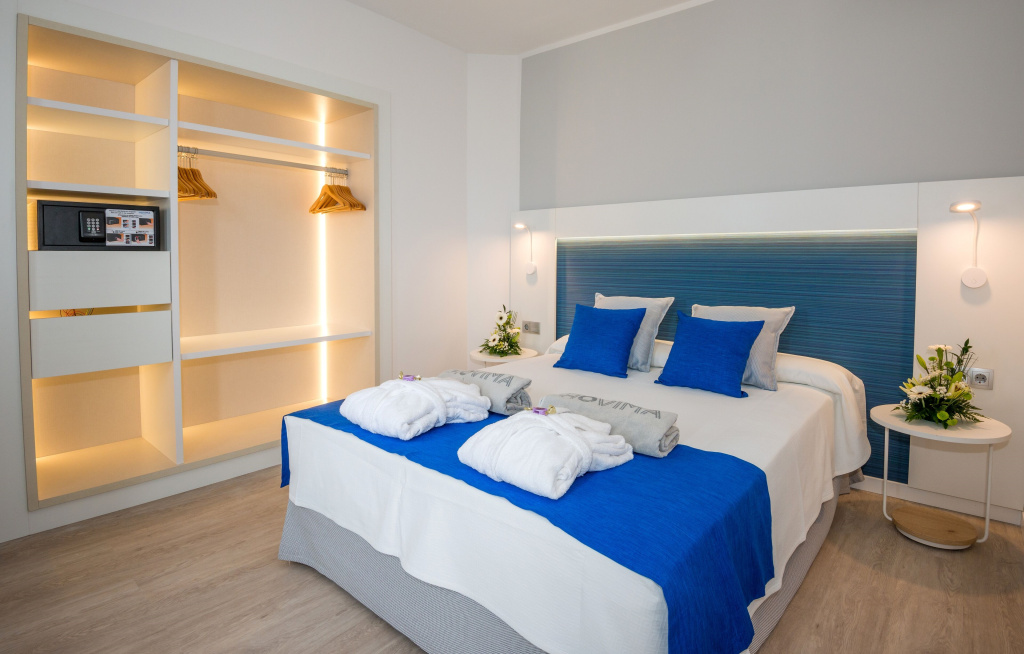 HOVIMA Excellence Suite with panoramic view