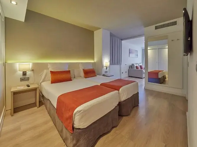 Double Apartment with balcony (twin beds)