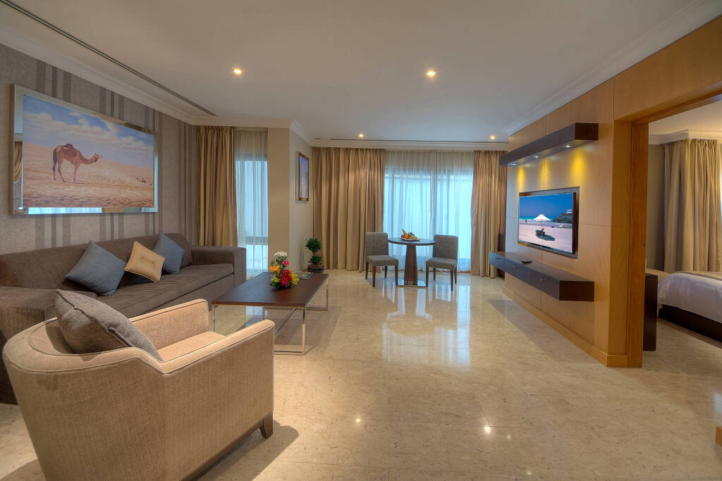 Dubai Marine Beach Resort & Spa