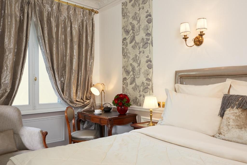 Hotel Regina Louvre 42
