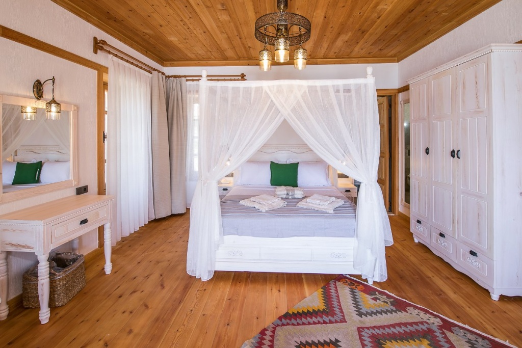 Iris Double room with sea view (full double bed)