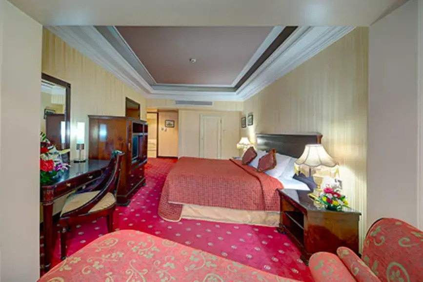 Ascot Hotel