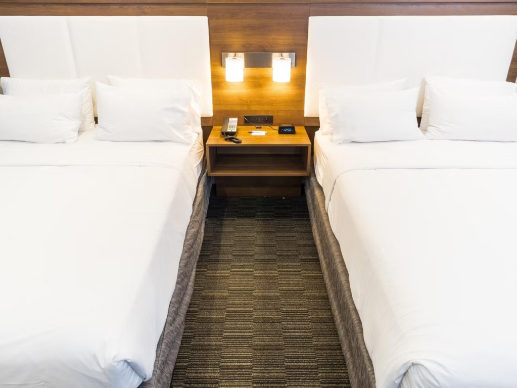 Holiday Inn Express & Suites Hollywood Walk Of Fame - Chambres