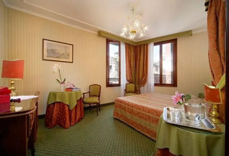 Superior Double room (twin beds)