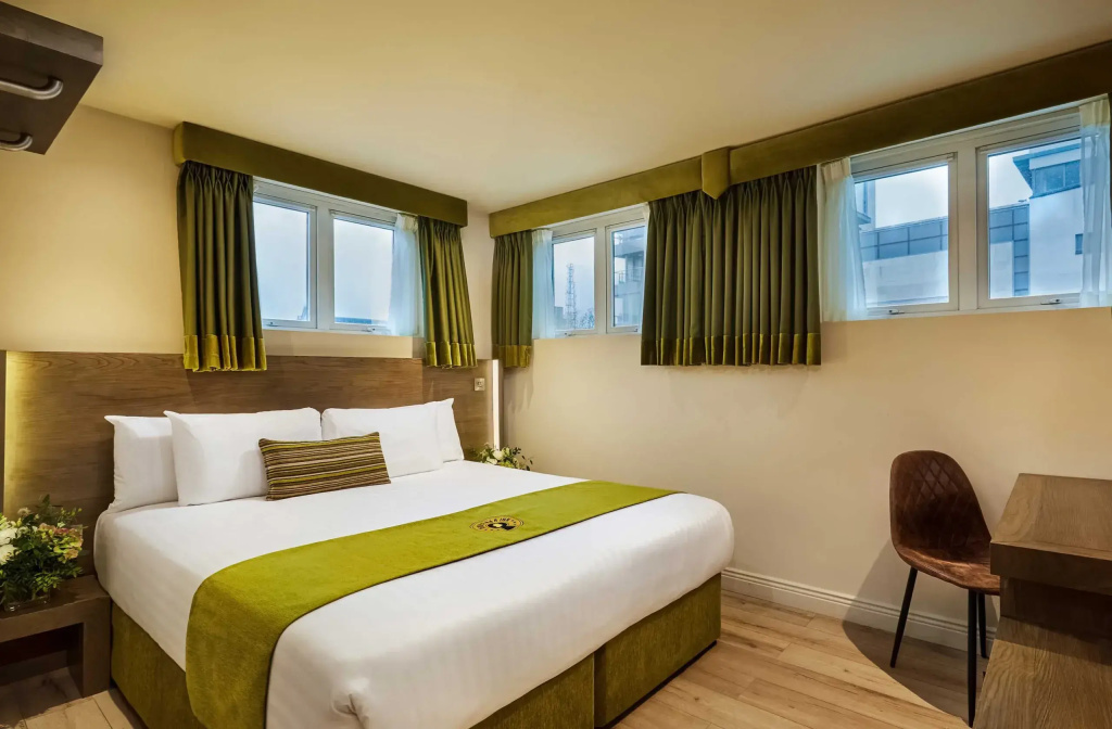 Cosy Double room (full double bed)