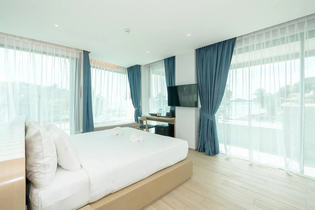 Двухместный люкс Private Jacuzzi Pool Bathtub (двуспальная кровать) в Panwaburi Beachfront Resort