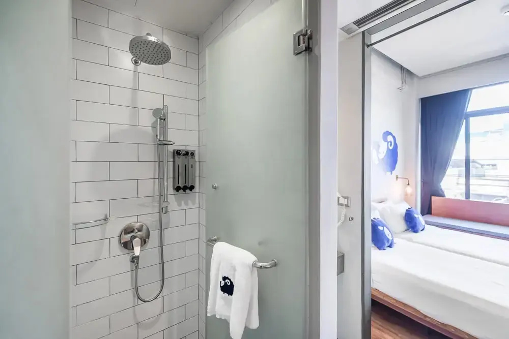 Kokotel Bangkok Surawong - Chambres