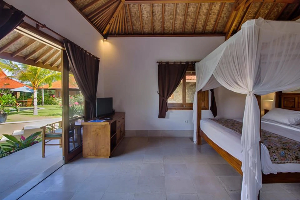 Deluxe Double room (full double bed)