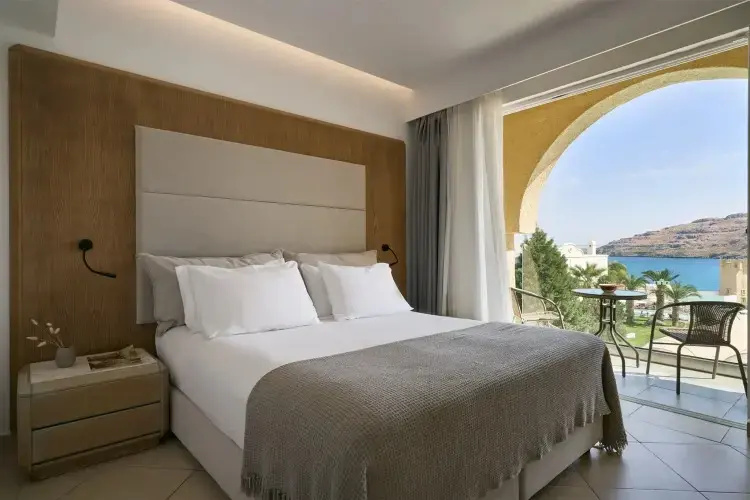 Double Suite with sea view (full double bed)