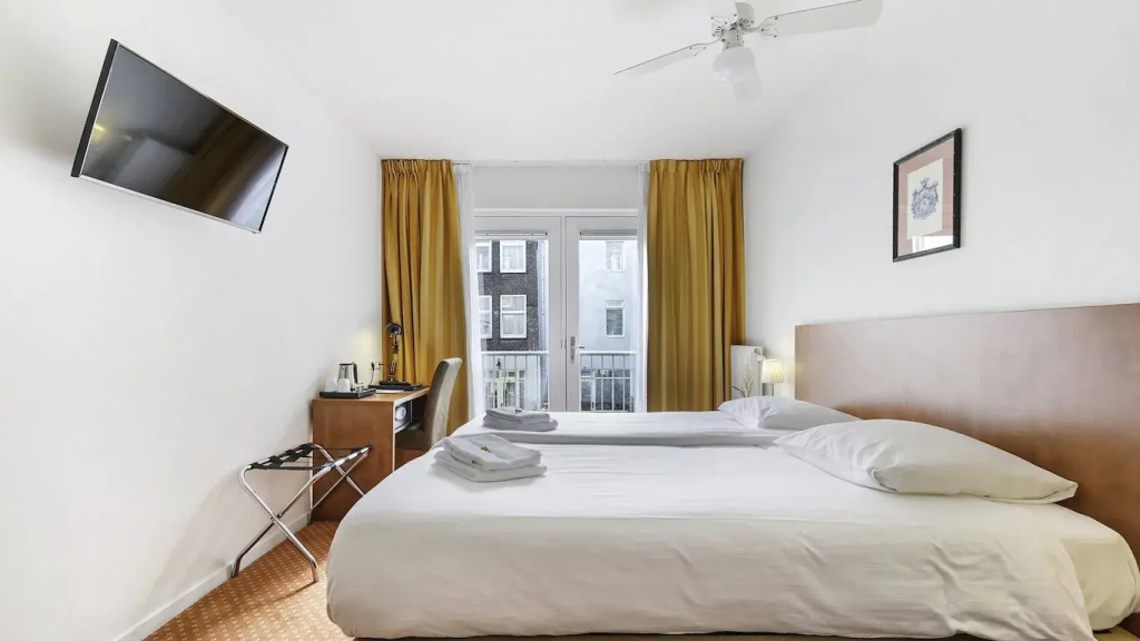 Ambassador City Centre Hotel - Chambres