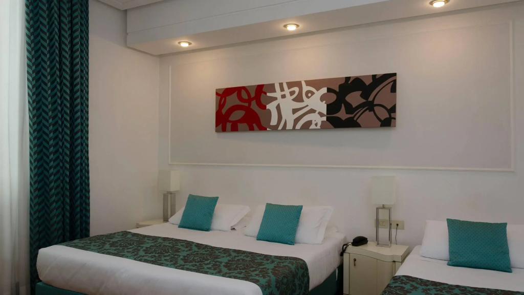 Triple room