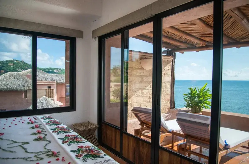 Terrace Double Suite oceanfront (full double bed)