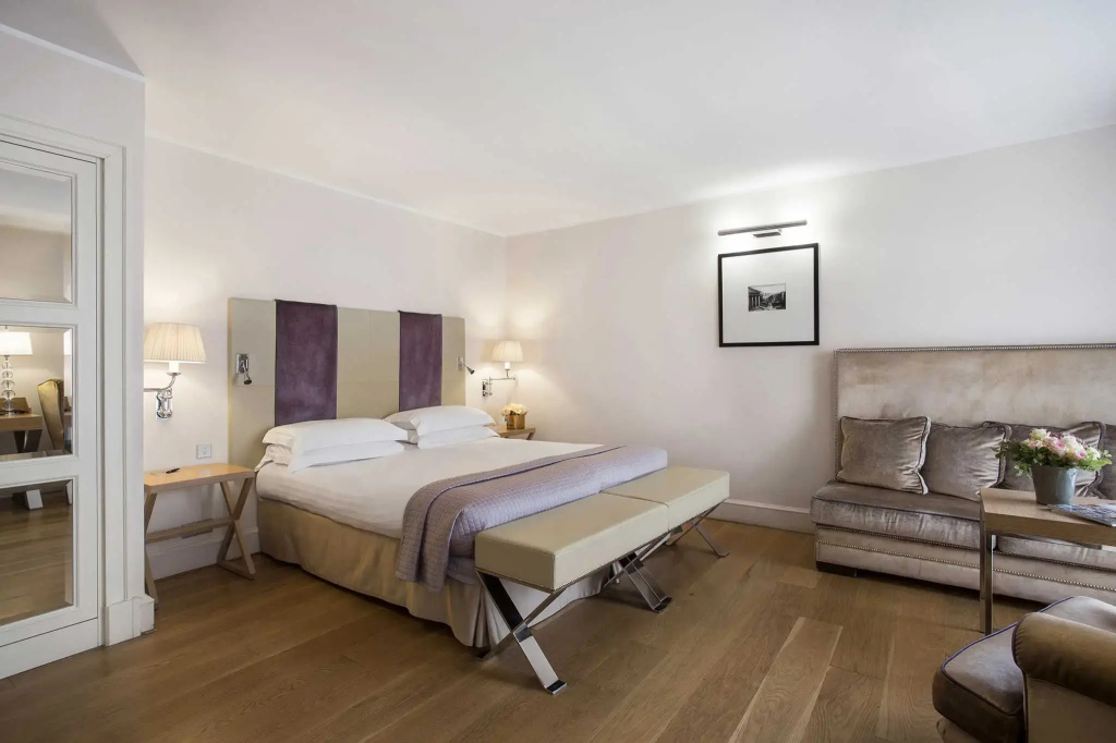 Double Junior Suite (full double bed)