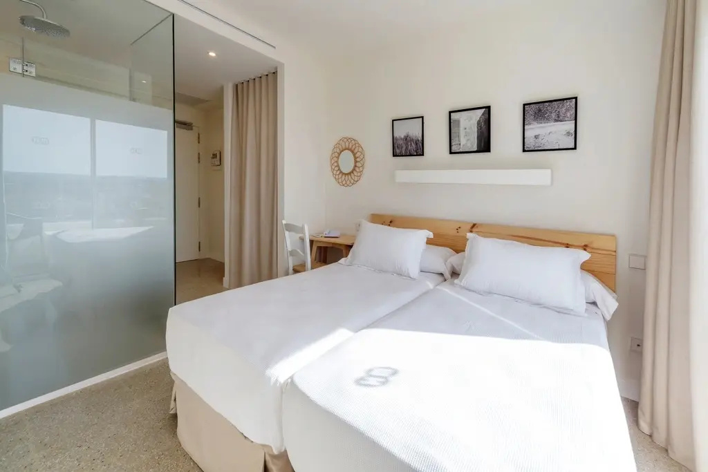 Premium Double room with partial sea view (twin beds)