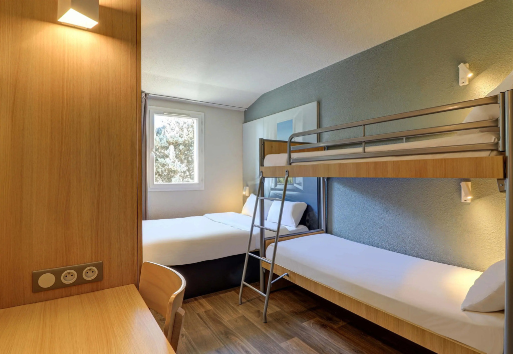 Quadruple room