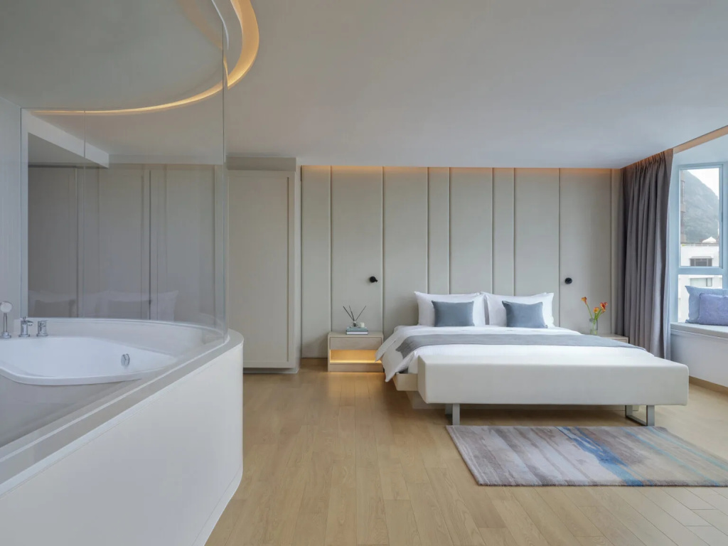 The MacDonnell Double Suite (full double bed)