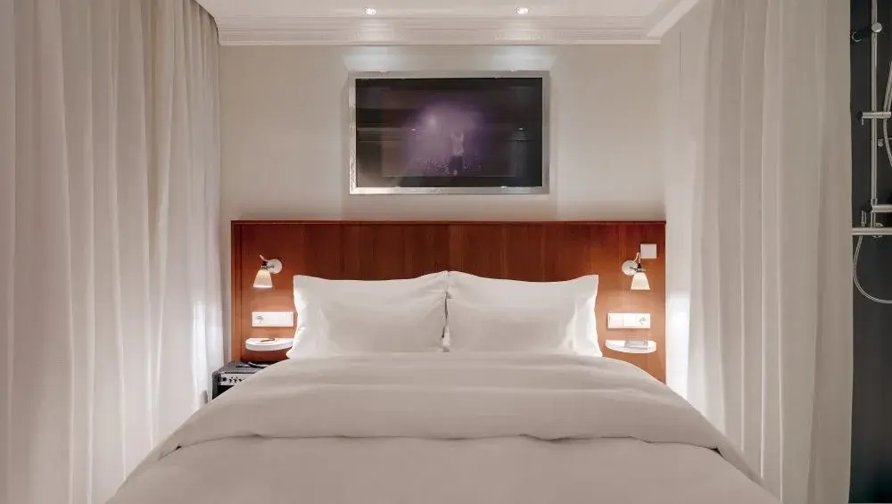 Nest Double room (full double bed)
