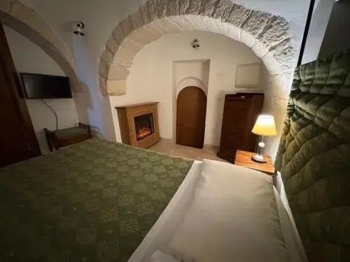 Small (No Window) Double Trullo (full double bed)