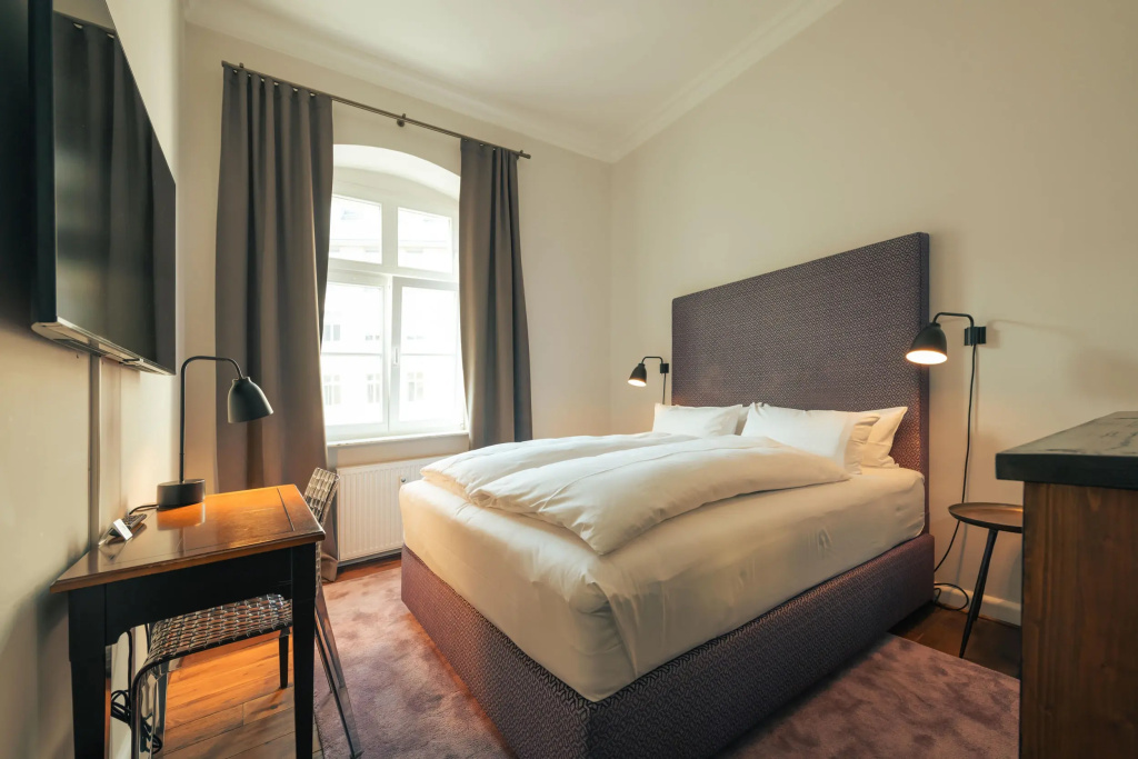 Comfy Double room (full double bed)