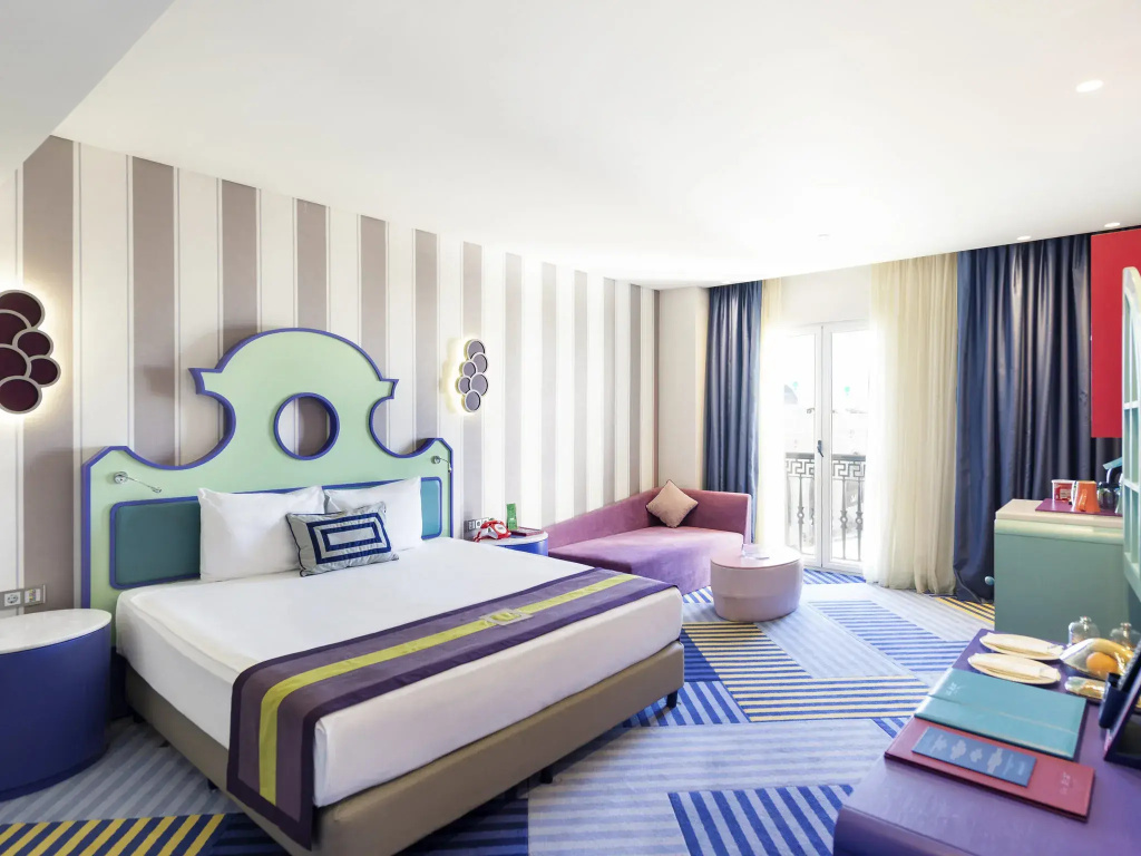 Grand Double Suite with balcony full double bed