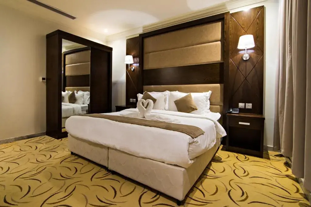 Standard Double Suite (full double bed)