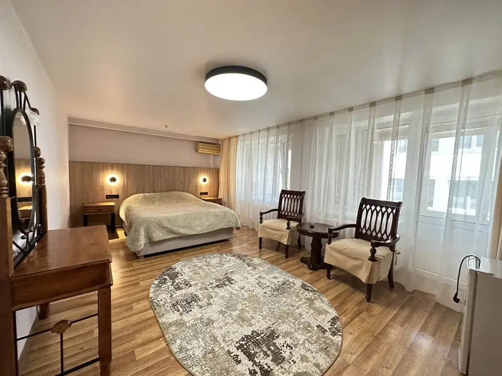 Double Junior Suite (full double bed)