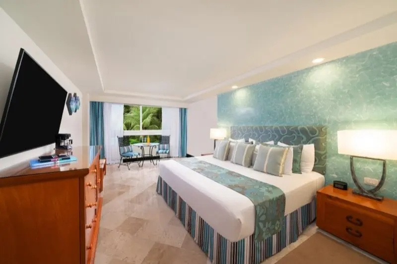 Sens Standard Double room Limited View (twin beds)