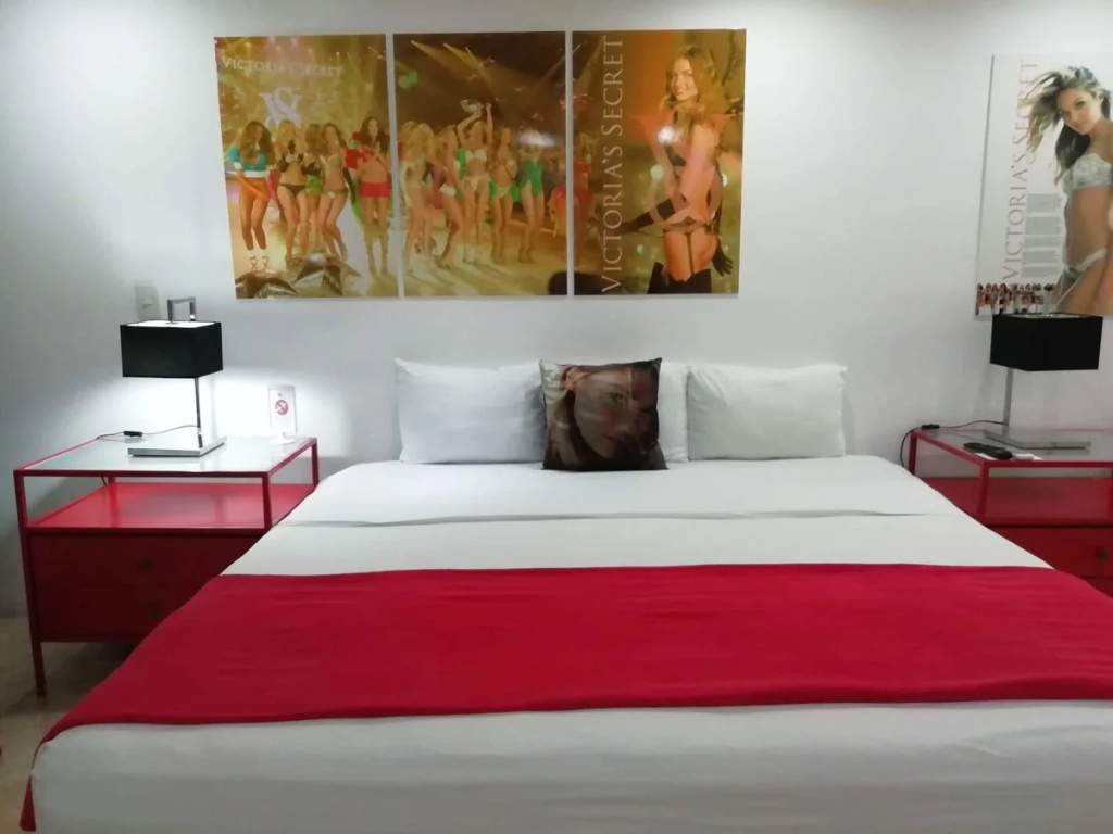 Double room (full double bed)
