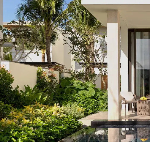 Вилла с бассейном Lagoon с 3 комнатами в Villa Le Corail, A Gran Melia Hotel
