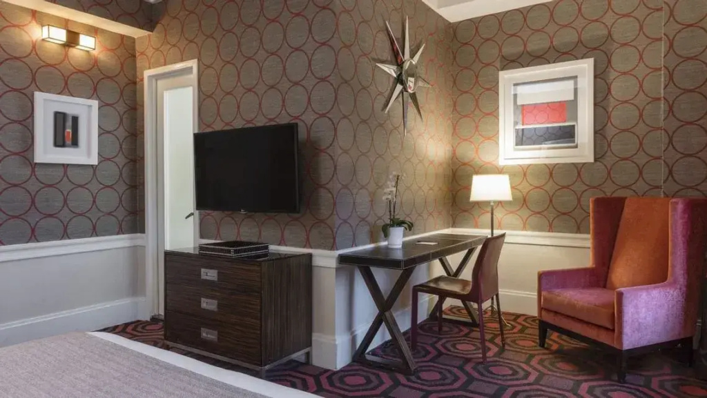 Empire Hotel - Chambres