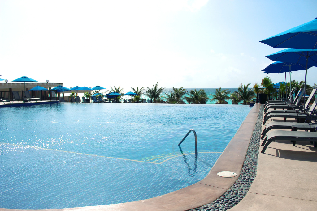 Seadust Cancún Beach Resort  All Inclusive