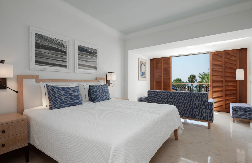 1 Bedroom Deluxe Double Suite with sea view (full double bed)