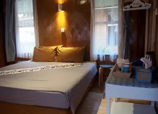 Standard Double Bungalow (full double bed)