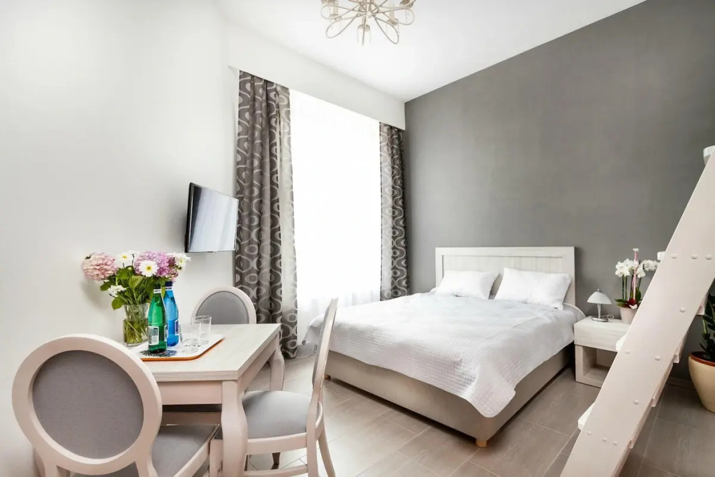 Double Studio (full double bed)