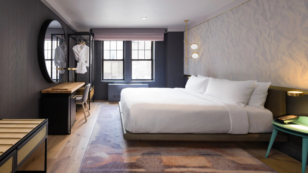Deluxe Accessible Double room (full double bed)
